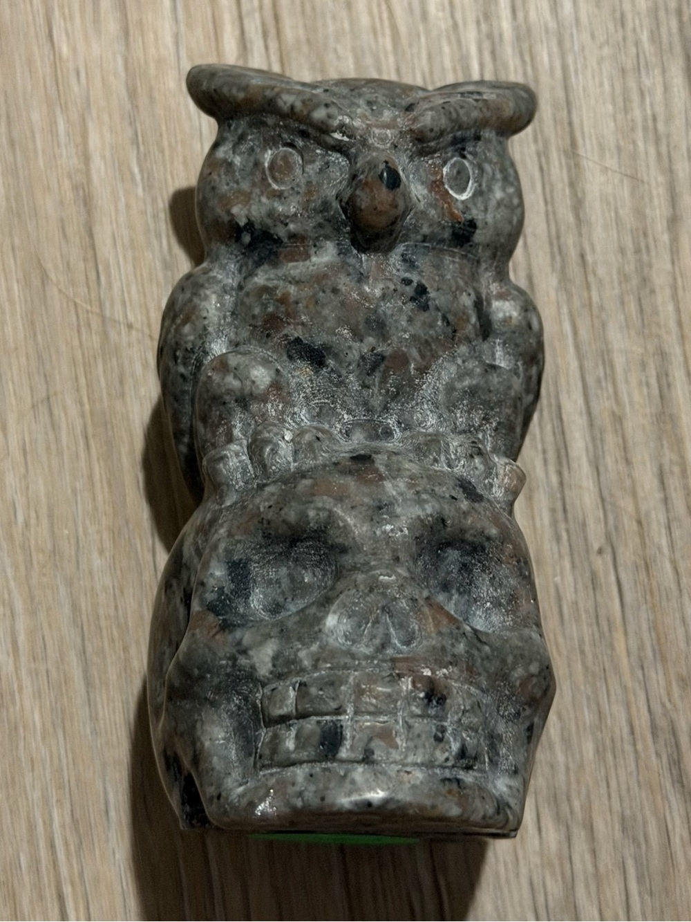 Yooperlite Crystal Decorative Owl-on-Skull Carving UV Reactive